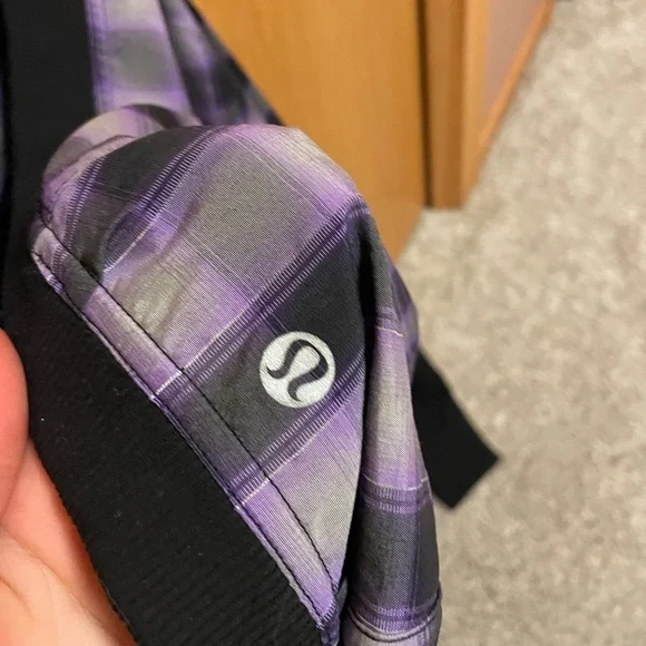 Y2K Lululemon Run Reflection Cropped Plaid Jacket. - Picture 4 of 8